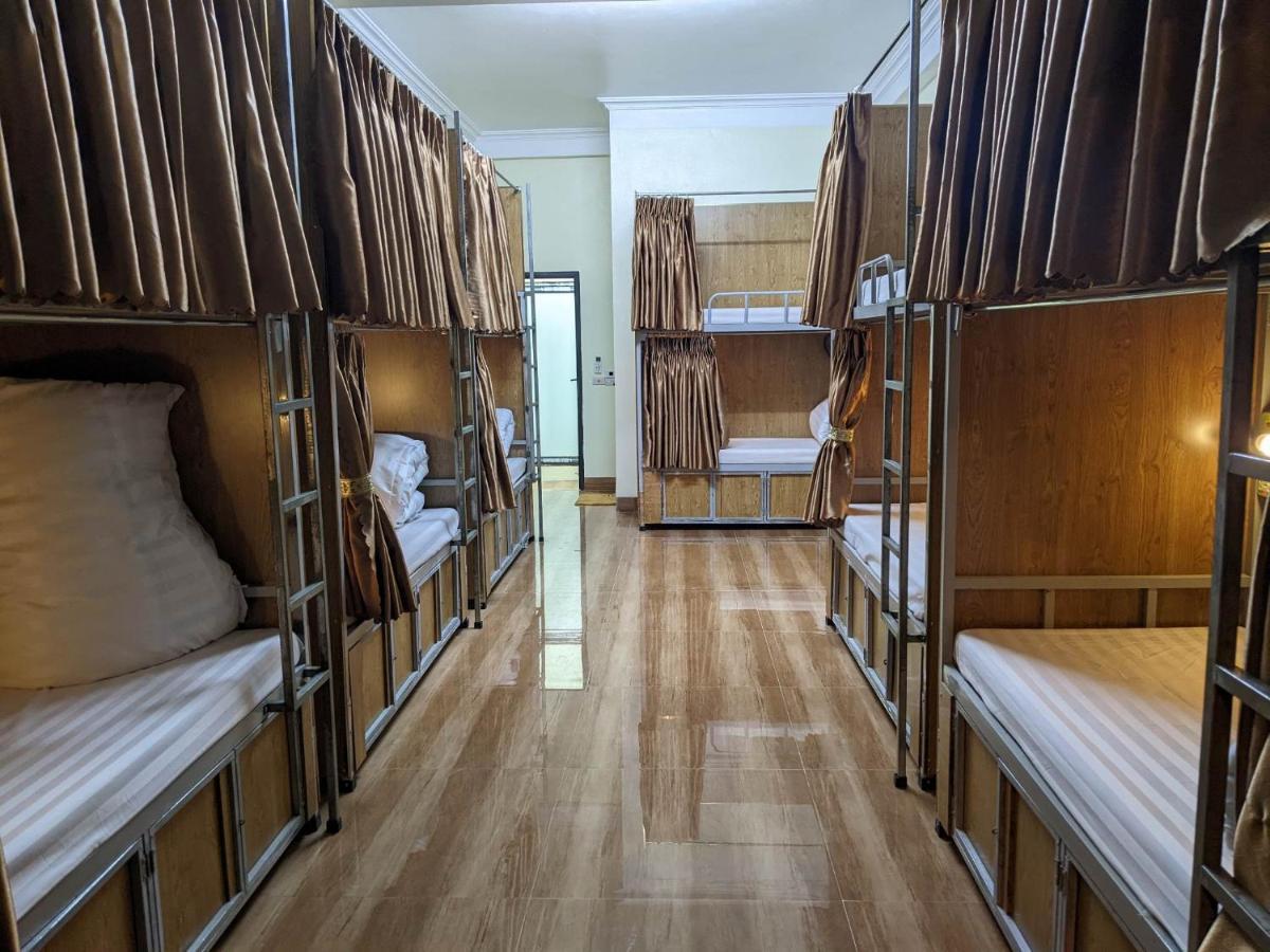 Train Station Backpackers Hostel 닌빈 외부 사진