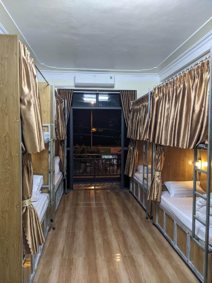 Train Station Backpackers Hostel 닌빈 외부 사진